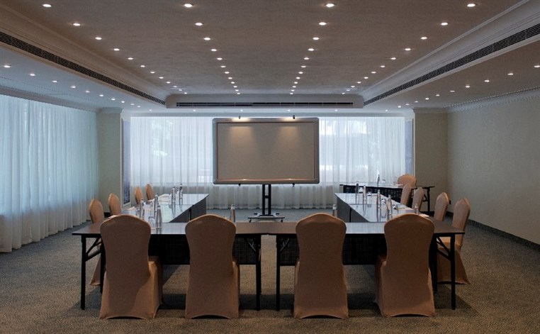 Radisson Blu Martinez Beirut Introduces Latest Technology in Their Meeting Rooms